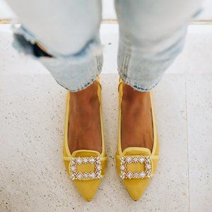 VANDERPUMP EMBELLISHED FAUX SUEDE FLATS - YELLOW